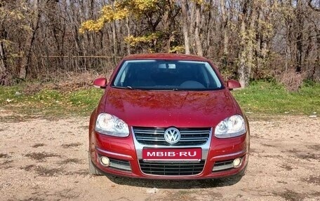Volkswagen Jetta VI, 2010 год, 650 000 рублей, 1 фотография