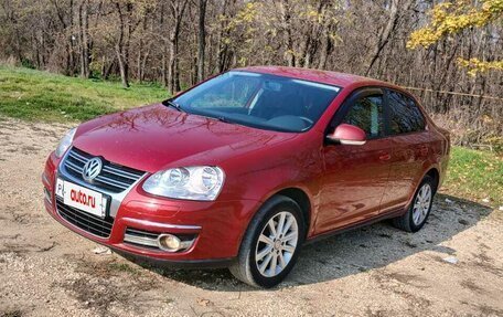Volkswagen Jetta VI, 2010 год, 650 000 рублей, 2 фотография