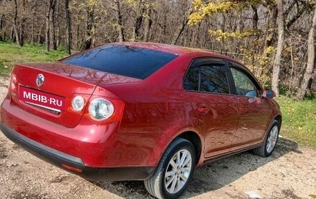 Volkswagen Jetta VI, 2010 год, 650 000 рублей, 4 фотография