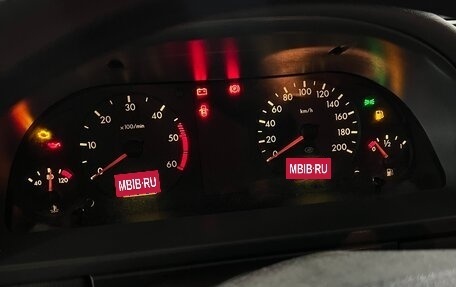 ЛуАЗ Patriot, 2010 год, 700 000 рублей, 5 фотография