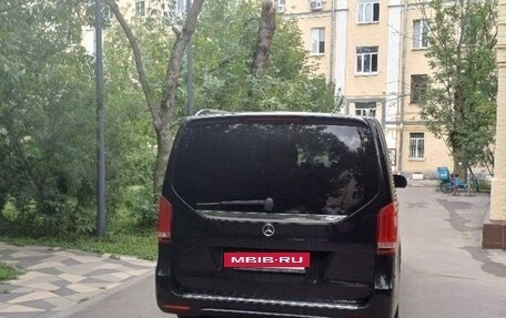Mercedes-Benz V-Класс, 2018 год, 4 100 000 рублей, 4 фотография
