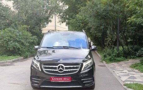 Mercedes-Benz V-Класс, 2018 год, 4 100 000 рублей, 1 фотография