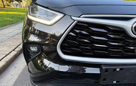 Toyota Highlander, 2022 год, 4 690 099 рублей, 5 фотография