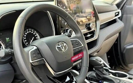 Toyota Highlander, 2022 год, 4 690 099 рублей, 9 фотография