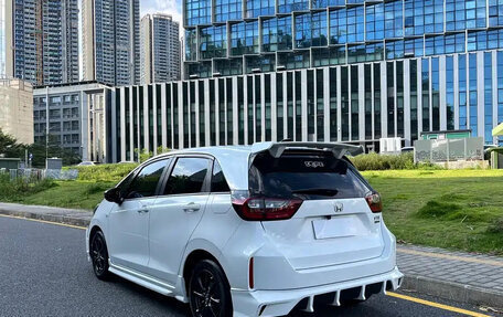 Honda Fit, 2022 год, 1 310 013 рублей, 5 фотография