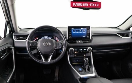 Toyota RAV4, 2021 год, 3 647 444 рублей, 6 фотография