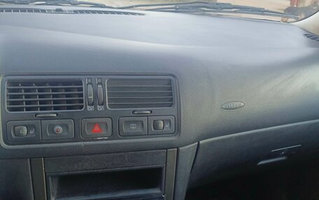 Volkswagen Bora, 2001 год, 320 000 рублей, 2 фотография