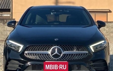 Mercedes-Benz A-Класс, 2022 год, 1 391 027 рублей, 2 фотография