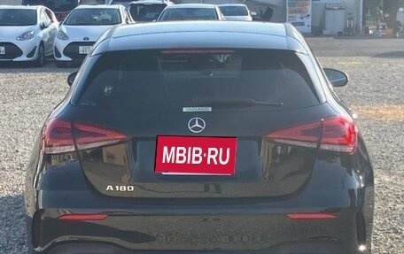 Mercedes-Benz A-Класс, 2022 год, 1 391 027 рублей, 5 фотография