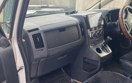 Mitsubishi Delica D:5 I, 2012 год, 2 000 000 рублей, 8 фотография