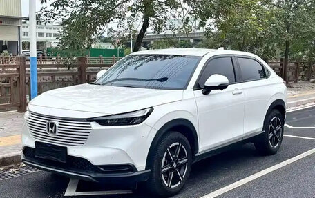 Honda Vezel, 2024 год, 1 870 000 рублей, 1 фотография