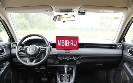 Honda Vezel, 2025 год, 1 863 000 рублей, 9 фотография