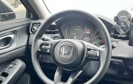 Honda Vezel, 2024 год, 1 870 000 рублей, 7 фотография