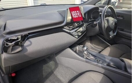 Toyota C-HR I рестайлинг, 2022 год, 1 350 999 рублей, 14 фотография