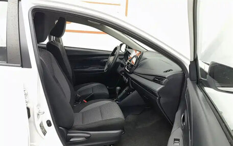 Toyota Vios III, 2021 год, 1 100 000 рублей, 13 фотография