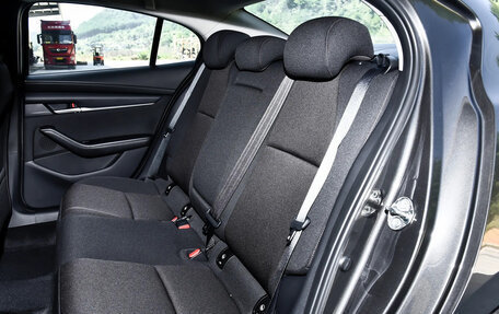 Mazda 3, 2025 год, 2 150 000 рублей, 15 фотография