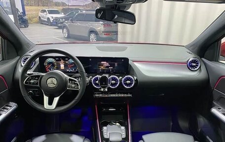 Mercedes-Benz GLA, 2022 год, 2 000 000 рублей, 7 фотография