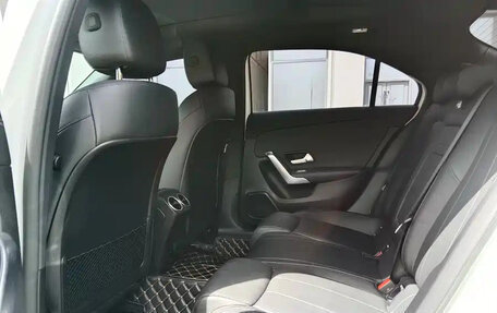 Mercedes-Benz A-Класс, 2022 год, 1 760 000 рублей, 9 фотография