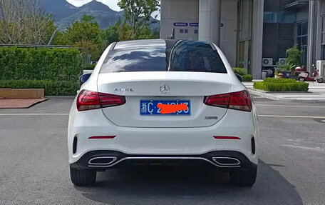 Mercedes-Benz A-Класс, 2022 год, 1 760 000 рублей, 5 фотография