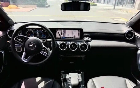 Mercedes-Benz A-Класс, 2022 год, 1 760 000 рублей, 7 фотография