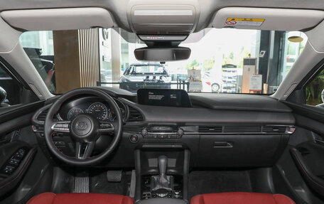 Mazda 3, 2025 год, 2 350 000 рублей, 10 фотография