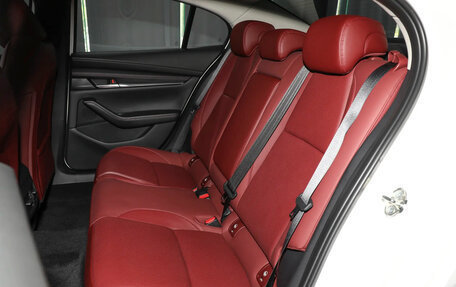 Mazda 3, 2025 год, 2 350 000 рублей, 18 фотография