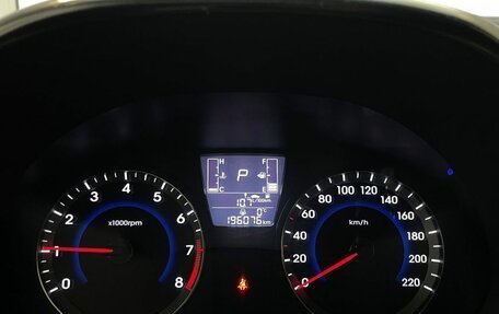 Hyundai Solaris II рестайлинг, 2015 год, 990 000 рублей, 14 фотография