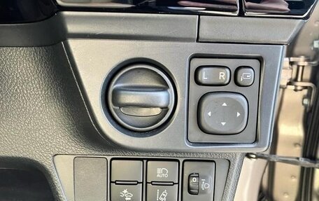 Toyota Corolla, 2017 год, 974 000 рублей, 24 фотография