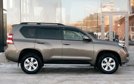 Toyota Land Cruiser Prado 150 рестайлинг 2, 2017 год, 4 700 000 рублей, 4 фотография