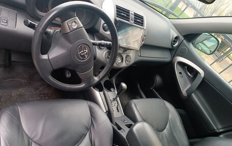 Toyota RAV4, 2006 год, 1 260 000 рублей, 7 фотография