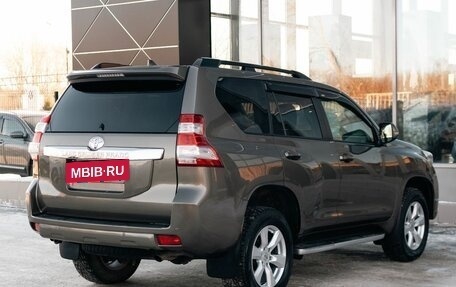 Toyota Land Cruiser Prado 150 рестайлинг 2, 2017 год, 4 700 000 рублей, 5 фотография