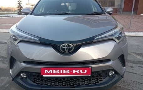 Toyota C-HR I рестайлинг, 2018 год, 2 100 000 рублей, 3 фотография