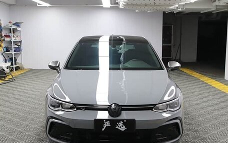 Volkswagen Golf VIII, 2022 год, 2 405 100 рублей, 2 фотография