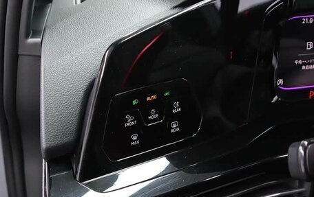 Volkswagen Golf VIII, 2022 год, 2 405 100 рублей, 15 фотография