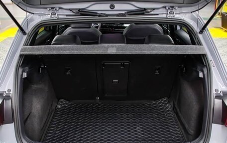 Volkswagen Golf VIII, 2022 год, 2 405 100 рублей, 23 фотография