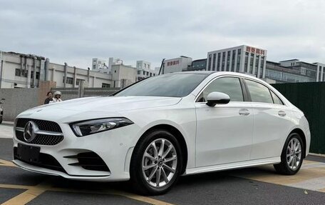 Mercedes-Benz A-Класс, 2021 год, 1 850 300 рублей, 1 фотография