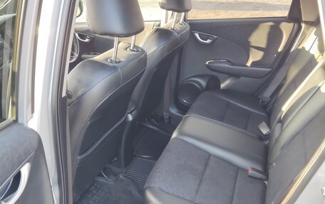 Honda Fit Shuttle I рестайлинг, 2014 год, 1 100 000 рублей, 13 фотография