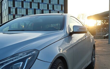 Mercedes-Benz E-Класс, 2014 год, 1 750 000 рублей, 1 фотография