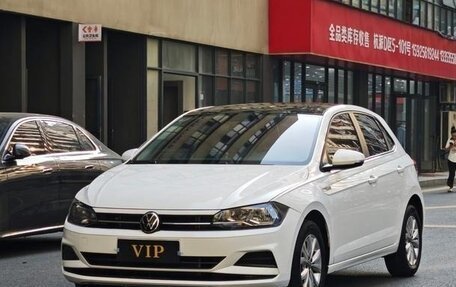 Volkswagen Polo, 2021 год, 1 100 000 рублей, 1 фотография