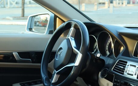 Mercedes-Benz E-Класс, 2014 год, 1 750 000 рублей, 4 фотография