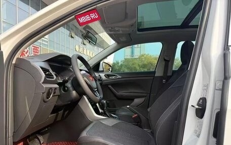 Volkswagen T-Cross I, 2021 год, 1 380 300 рублей, 9 фотография