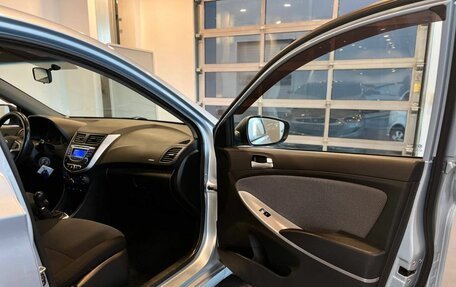 Hyundai Solaris II рестайлинг, 2013 год, 760 000 рублей, 24 фотография