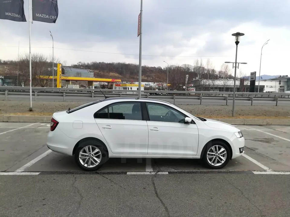 Skoda Rapid I, 2017 год, 900 000 рублей, 5 фотография