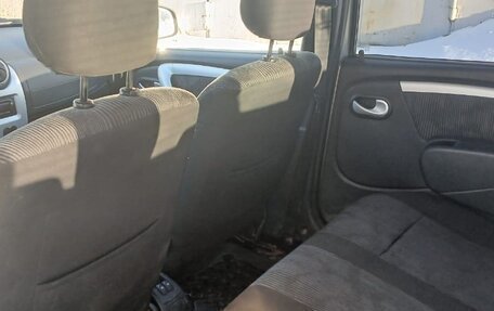 Renault Logan I, 2010 год, 470 000 рублей, 7 фотография