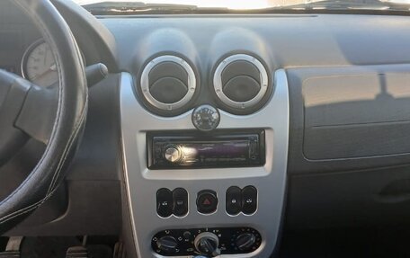 Renault Logan I, 2010 год, 470 000 рублей, 3 фотография