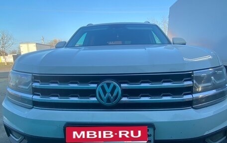 Volkswagen Teramont I, 2018 год, 3 300 000 рублей, 1 фотография