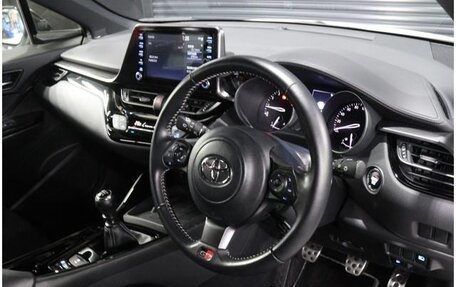 Toyota C-HR I рестайлинг, 2020 год, 1 297 027 рублей, 8 фотография