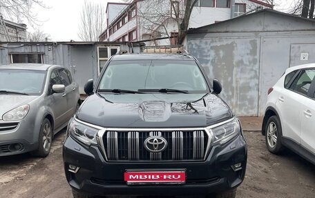 Toyota Land Cruiser Prado 150 рестайлинг 2, 2017 год, 4 200 000 рублей, 1 фотография