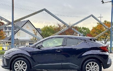 Toyota C-HR I рестайлинг, 2021 год, 1 743 000 рублей, 5 фотография