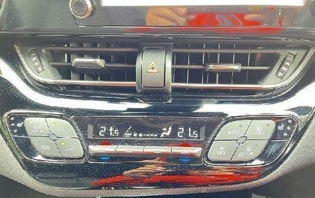 Toyota C-HR I рестайлинг, 2021 год, 1 743 000 рублей, 13 фотография